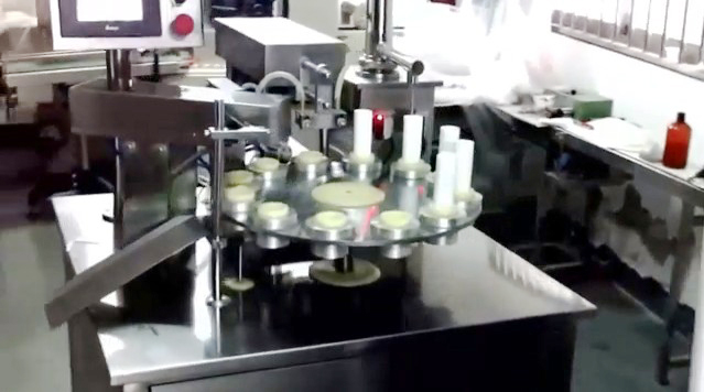 tubes filling ultrasonic sealing machine semi automatic 초음파 튜브 실러 필러 장비.jpg