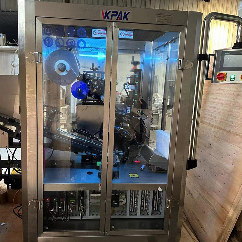 튜브 공급 시스템이 있는 자동 플라스틱 소프트 튜브 라벨링 기계