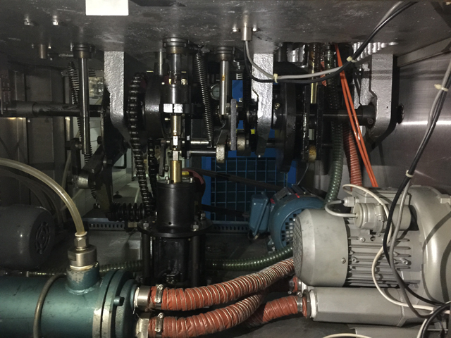 internal structure for filling sealing machines 기계 내부를 채우고 밀봉하는 튜브.jpg