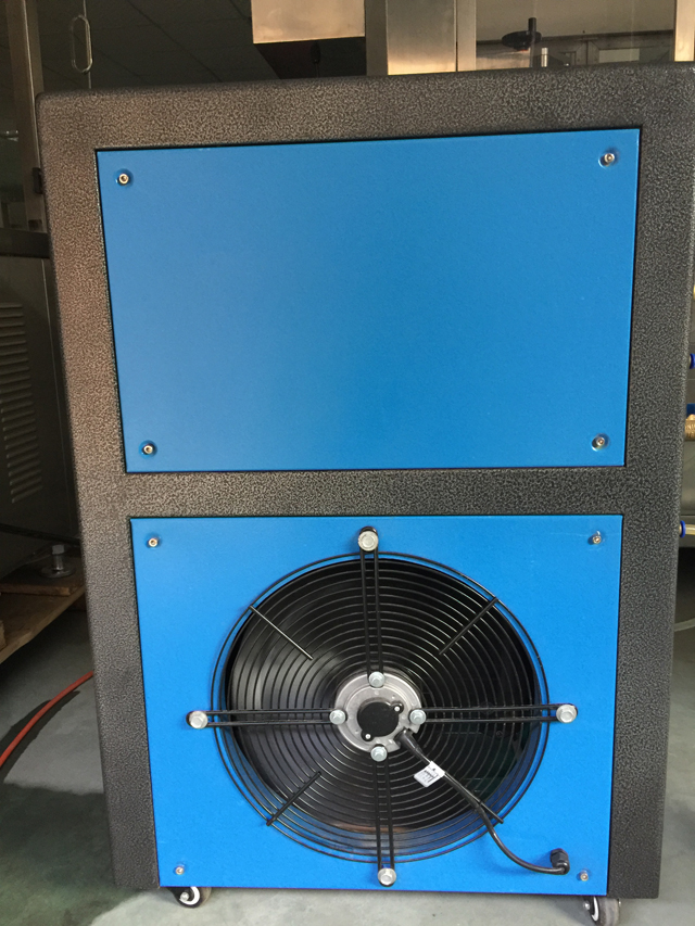 auxilliary equipment for filling sealing machines 튜브 충전 밀봉 기계용 냉각기u.jpg