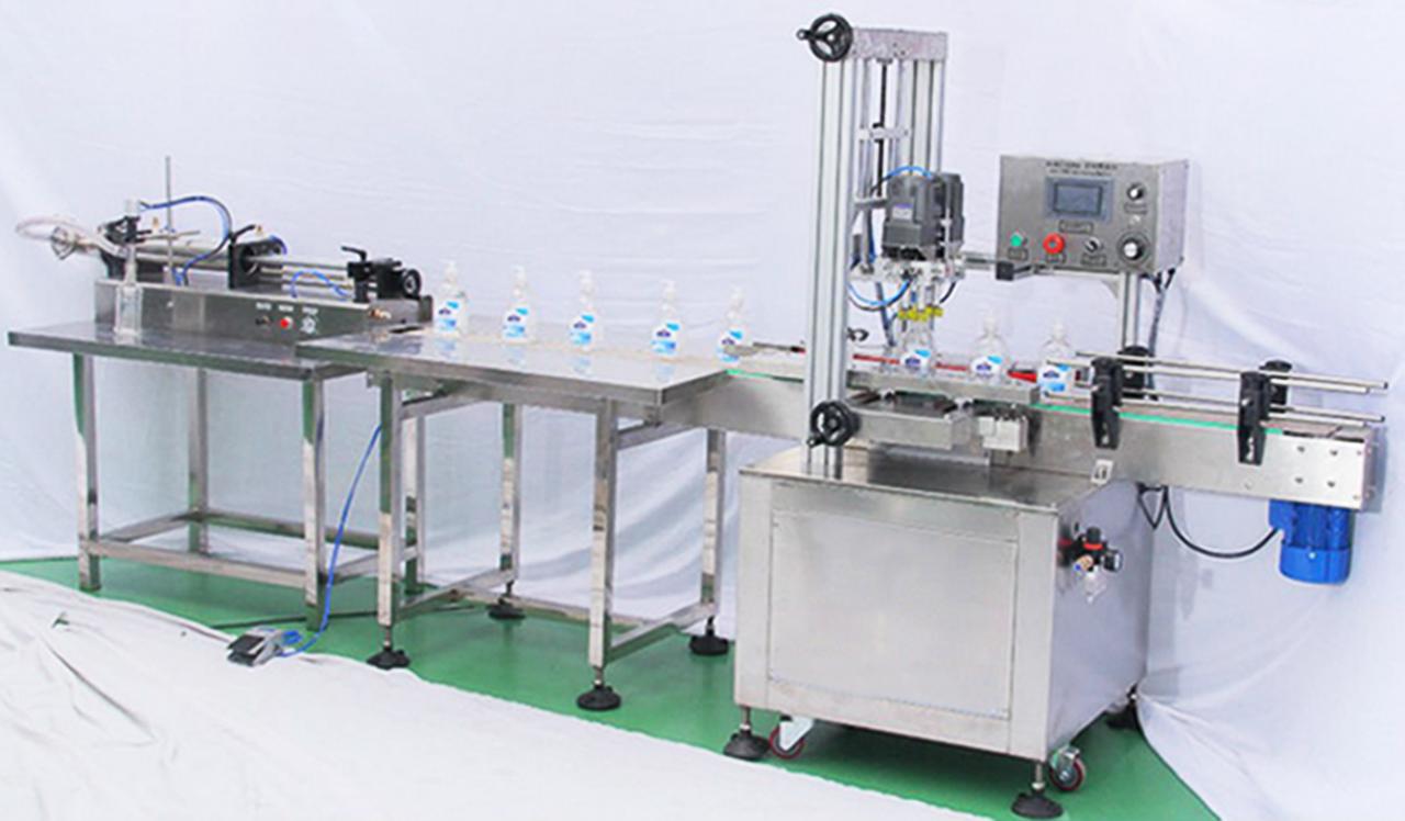 automatic screw capping machine 인라인 스크류 캡핑 머신.jpg