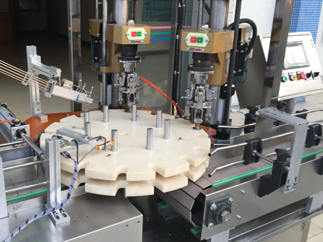 capping head 더블 헤드 스크류 캡퍼.jpg