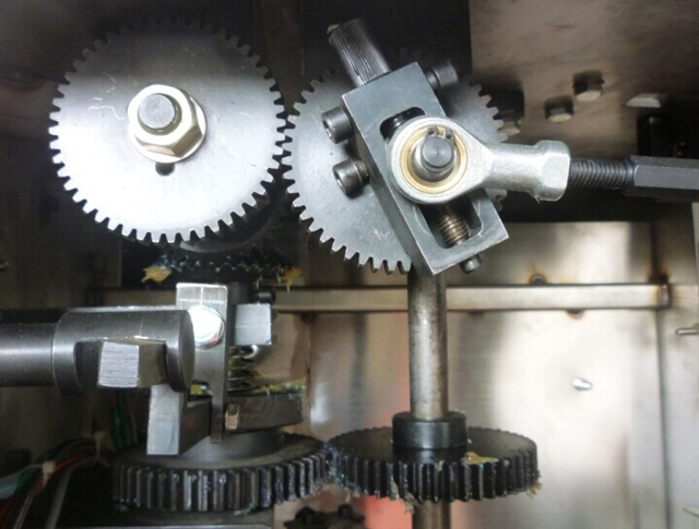 포장기계의 내부구조.jpg