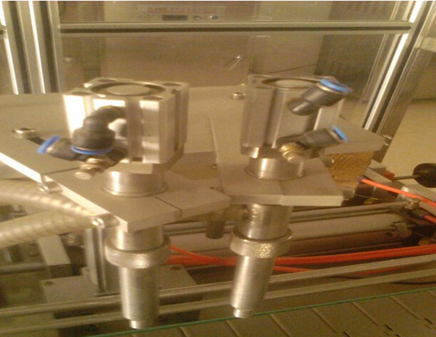 오일을 위한 충전 노즐.jpg