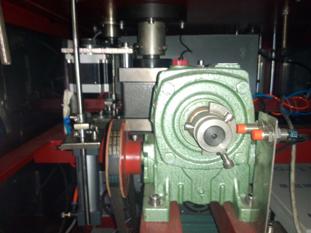 internal tubes filling sealing machine 튜브 필러 실러 반자동.jpg