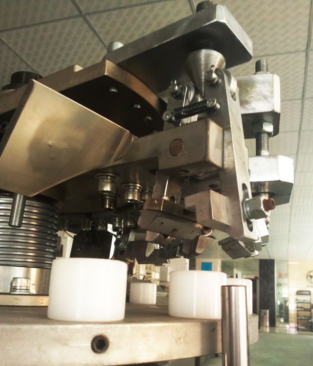 sealer part for metal hose 금속 튜브용 밀봉 충진.jpg