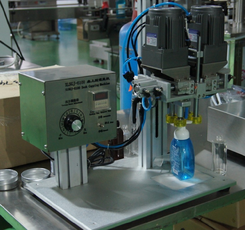 desktop screw capping machine semi automatic 액체 세제 생산 라인 반자동