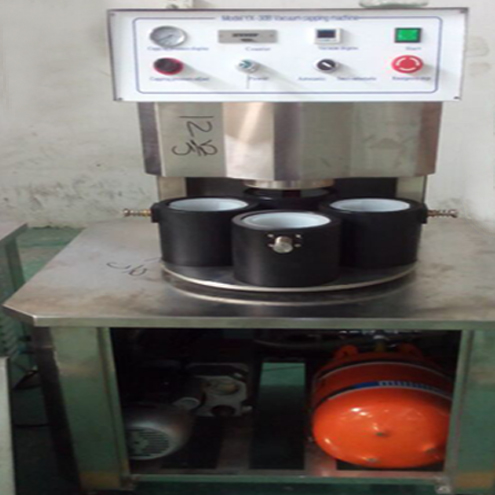 illustration of vacuum capping machine semi automatic 진공 캡핑을 위한 그림.jpg