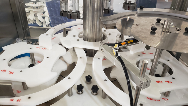 나사 캡핑 장비.jpg