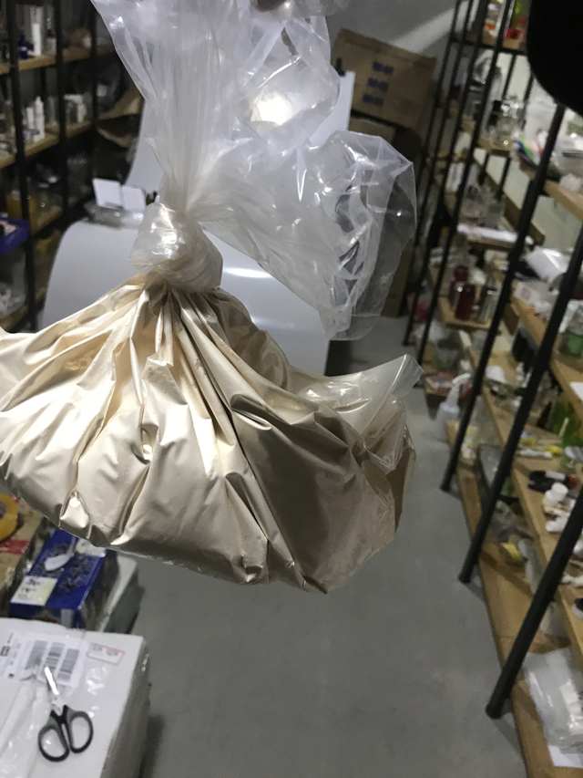 느슨한 파우더 샘플(2).JPG