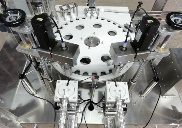 병 로봇 팔 공급기.jpg