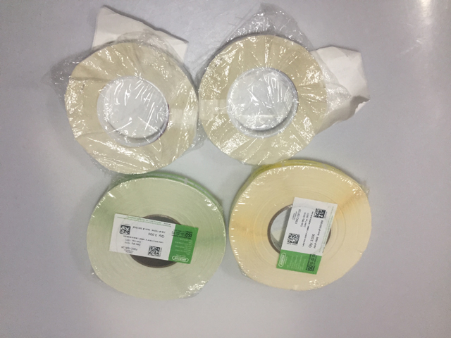 QR 코드가 있는 폴딩 라벨러용 라벨 롤.jpg