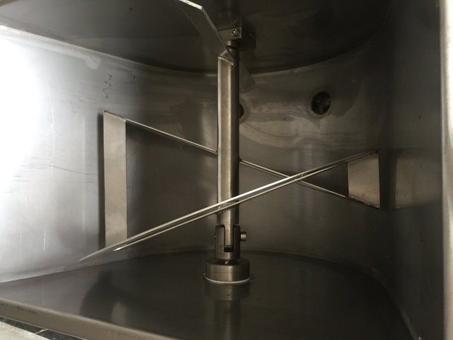 air guage for filling machines connected with air compressor 정확한 충전량을 위한 공기 게이지.jpg