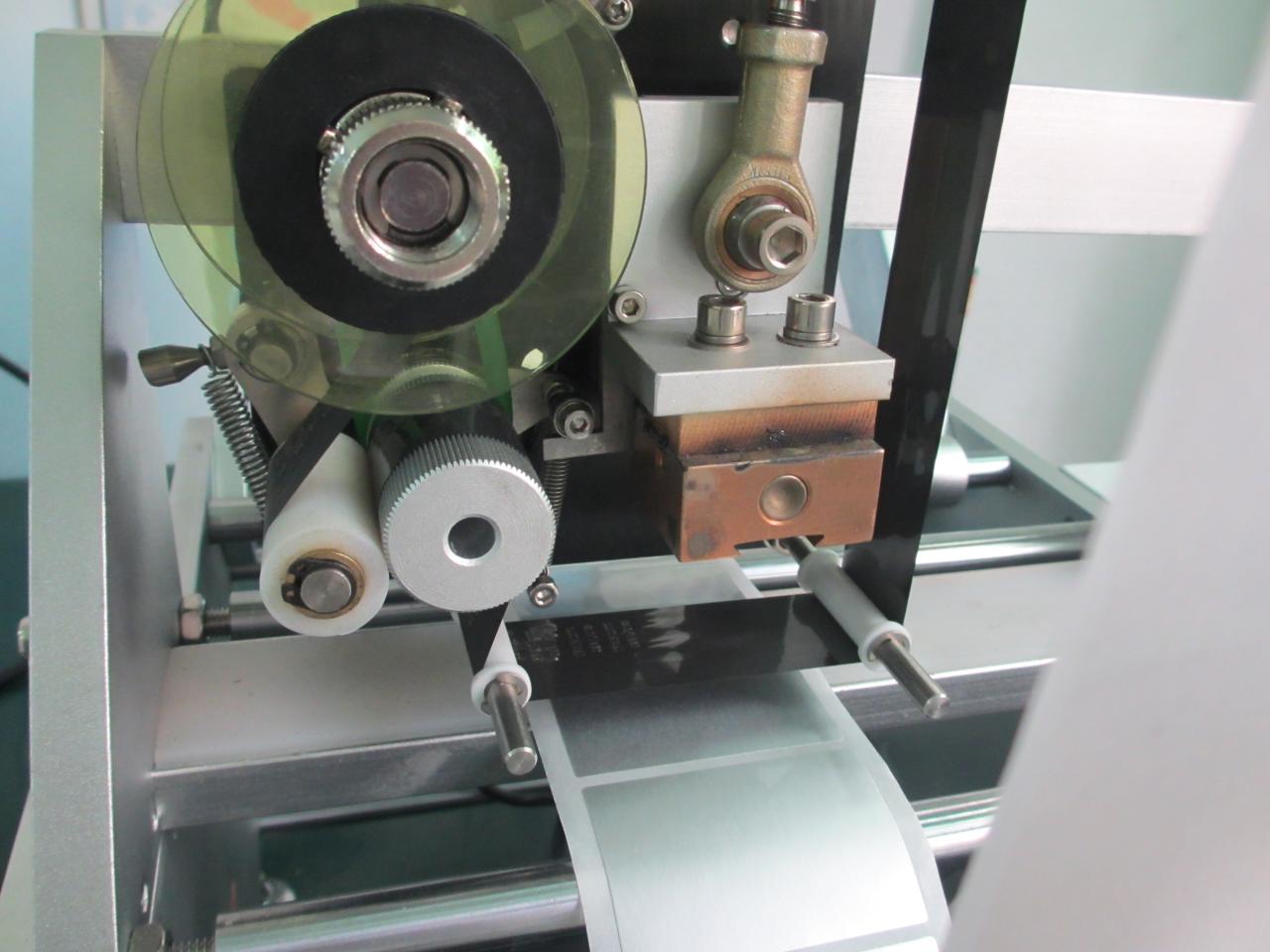 syringe labeling with printing coding function 인쇄 코더가 있는 주사기 라벨(5).JPG