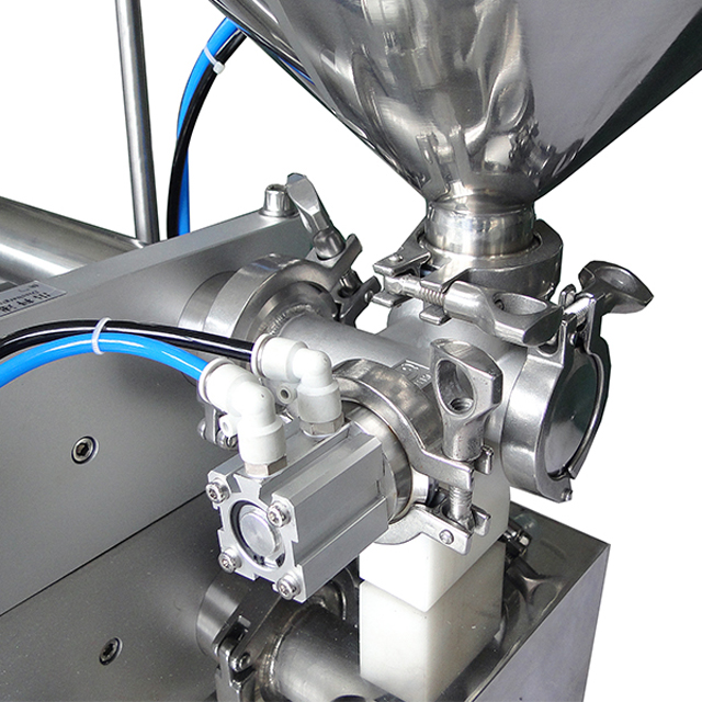 liquid filling machine for lotion shampoo cream 샴푸 필러 장비.jpg