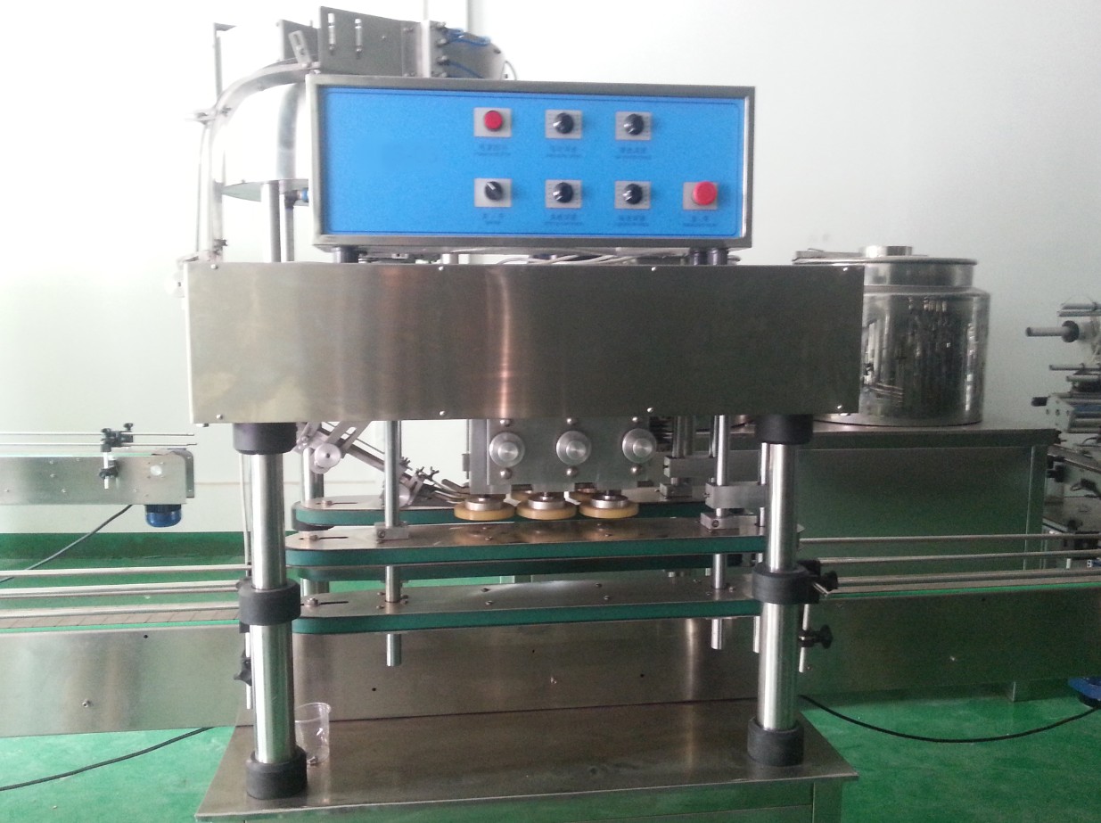 high speed screw capper equipment 고속 스크류 캡핑 기계.jpg