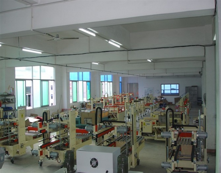 semi automatic carton sealing equipment 카톤 실러 장비 반자동.jpg