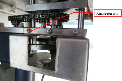 arm copper from capping screw capper equipment 캡핑 머신에서 나온 팔 구리 세트.jpg