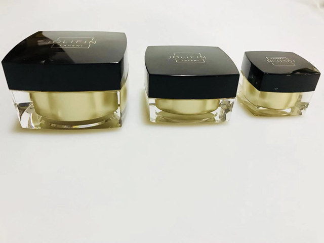 캡퍼 밀봉용 사각형 검정색 병